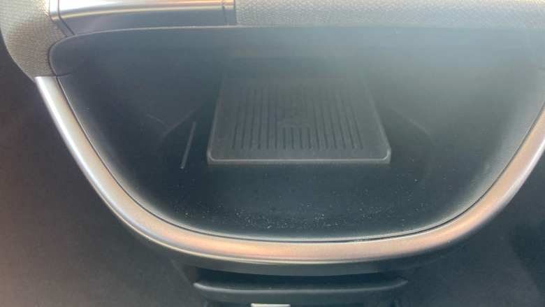 Hyundai INSTER 85kW 02 49kWh 5dr Auto Electric Hatchback